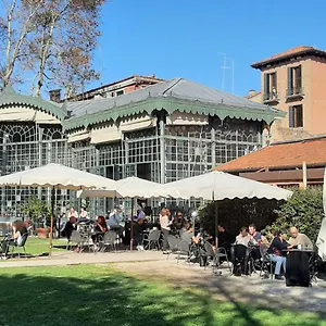 Bacanal , Venezia Italia